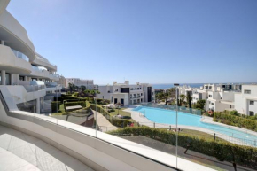 Stylish Three Bedroom Apartment @ Higueron West!, Fuengirola